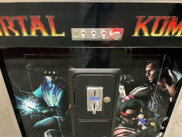 Mortal kombat speelautomaat - ongebruikt - afbeelding 2 van  12