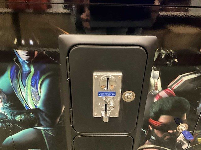 Mortal kombat speelautomaat - ongebruikt - afbeelding 9 van  12