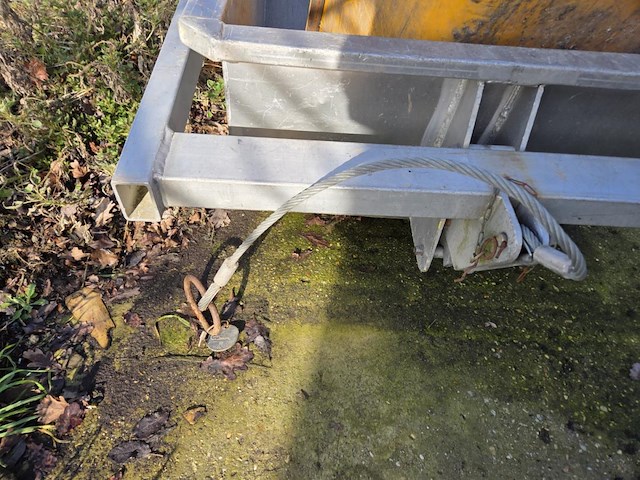 Mortelbak/ kipbak - afbeelding 3 van  4