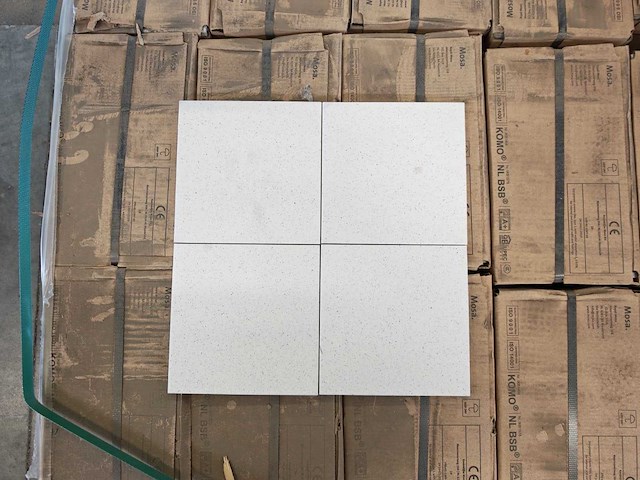 Mosa 74000ls porseleinwit mat anti-slip 15x15 cm tegel 13,5 m² - afbeelding 2 van  7