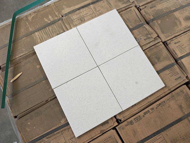 Mosa 74000ls porseleinwit mat anti-slip 15x15 cm tegel 33 m² - afbeelding 5 van  9