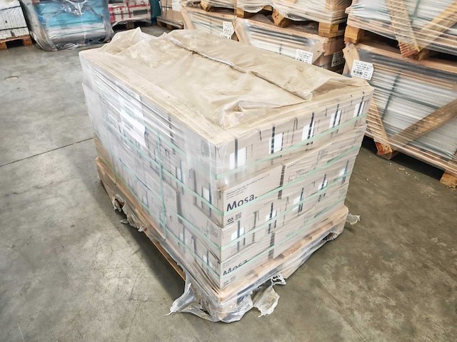 Mosa 74000ls porseleinwit mat anti-slip 15x15 cm tegel 63 m² - afbeelding 7 van  9