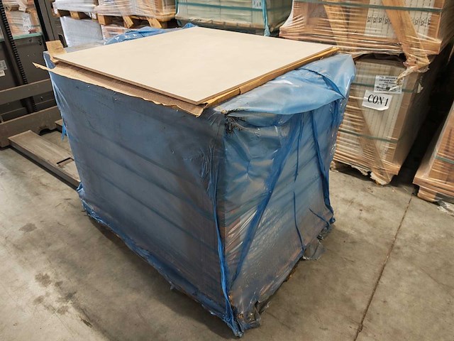 Mosa form beige mat 80x80 cm tegel 51,2 m² - afbeelding 5 van  7