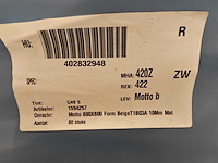 Mosa form beige mat 80x80 cm tegel 51,2 m² - afbeelding 7 van  7