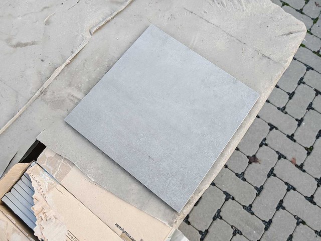 Mosa form brown grey mat tegel 30x30 cm 21,6 m² - afbeelding 3 van  6