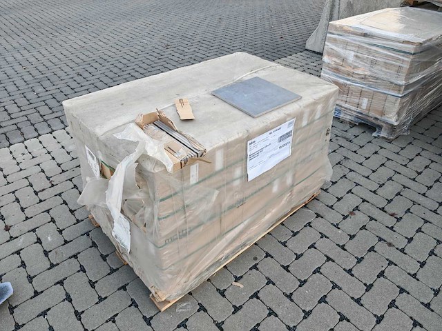 Mosa form dark grey mat 30x30 cm tegel 43,2 m² - afbeelding 7 van  7