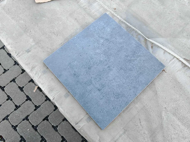 Mosa form dark grey mat 30x30 cm tegel 43,2 m² - afbeelding 3 van  7