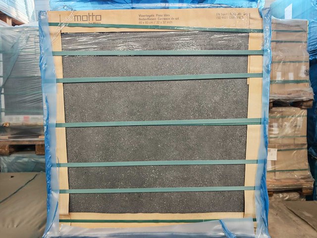 Mosa grain dark grey mat 80x80 cm tegel 51,2 m² - afbeelding 1 van  5