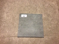 Mosa motto form dark grey mat vloertegel 30x30 cm 43,63 m² - afbeelding 3 van  5