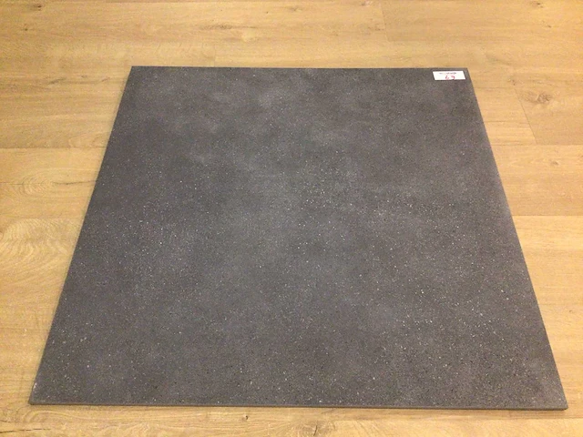 Mosa motto grain dark grey mat vloertegel 80x80 cm 102,4 m² - afbeelding 4 van  6