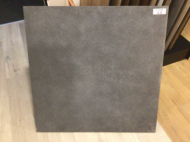 Mosa motto grain dark grey mat vloertegel 80x80 cm 51,2 m² - afbeelding 1 van  3