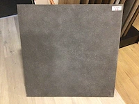 Mosa motto grain dark grey mat vloertegel 80x80 cm 51,2 m²