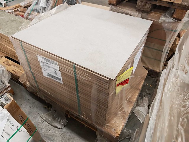 Mosa motto grain light grey mat vloertegel 90x90 cm 33,21 m² - afbeelding 3 van  7