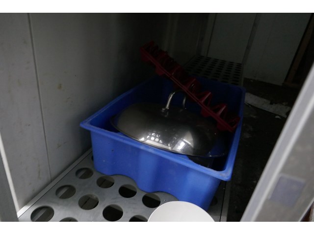 Mosselpotten en serveerborden - afbeelding 9 van  9