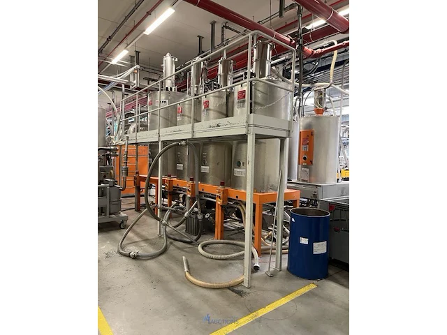 Motan droogluchtinstallatie met silo’s en ladderplatform - afbeelding 11 van  75