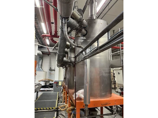 Motan droogluchtinstallatie met silo’s en ladderplatform - afbeelding 42 van  75