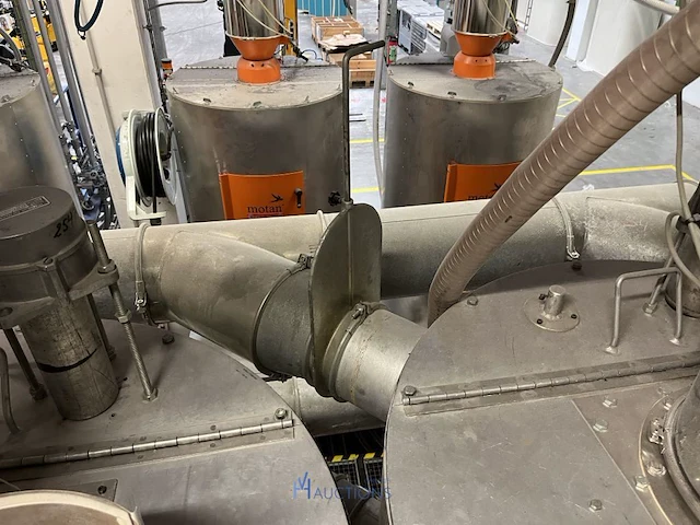 Motan droogluchtinstallatie met silo’s en ladderplatform - afbeelding 68 van  75