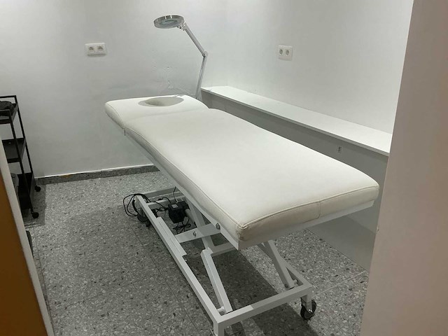 Moteck wellness bank schoonheidssalon - afbeelding 1 van  2
