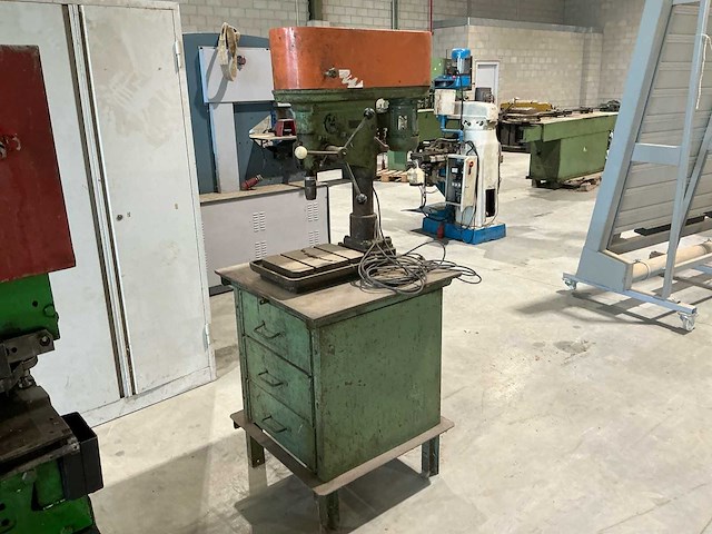 Moteur broche 13 p.x. kolomboormachine met tafel - afbeelding 1 van  10