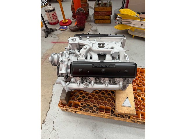 Moteur de rolls-royce silver shadow v8 - decorative object - afbeelding 2 van  8
