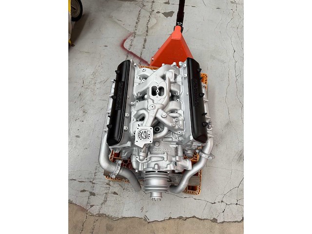 Moteur de rolls-royce silver shadow v8 - decorative object - afbeelding 5 van  8