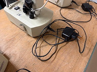 Motic stereomicroscoop inspectiemicroscoop met statief en verlichting - afbeelding 6 van  7