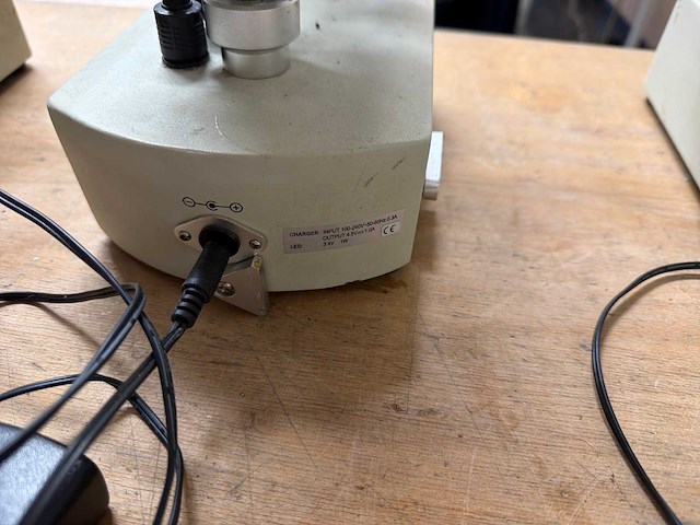 Motic stereomicroscoop inspectiemicroscoop met statief en verlichting - afbeelding 7 van  7