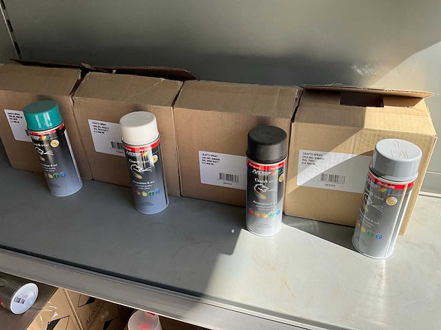 Motip diverse kleuren crafts spray 400 ml (25x) - afbeelding 1 van  2