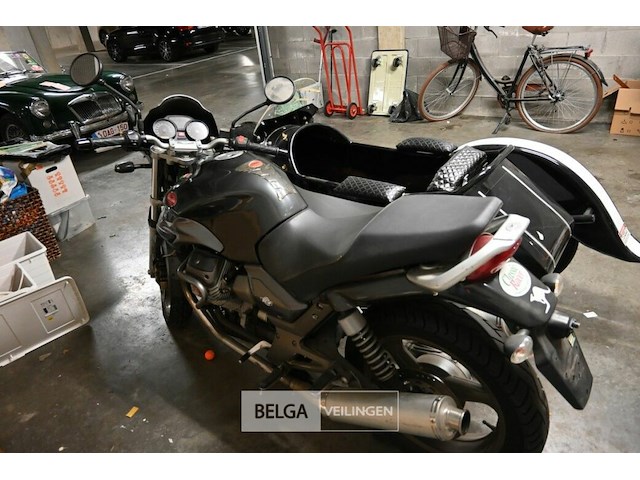 Moto-guzzi moto met zijspan - afbeelding 8 van  15