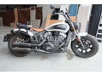 Moto indian motorcycle scout bobber (2019-4,912 km-vin: 56kmta008k3140419) - afbeelding 2 van  31