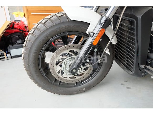 Moto indian motorcycle scout bobber (2019-4,912 km-vin: 56kmta008k3140419) - afbeelding 9 van  31