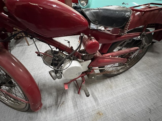 Moto - afbeelding 9 van  11