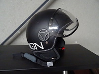 Motohelm momodesign - afbeelding 1 van  3