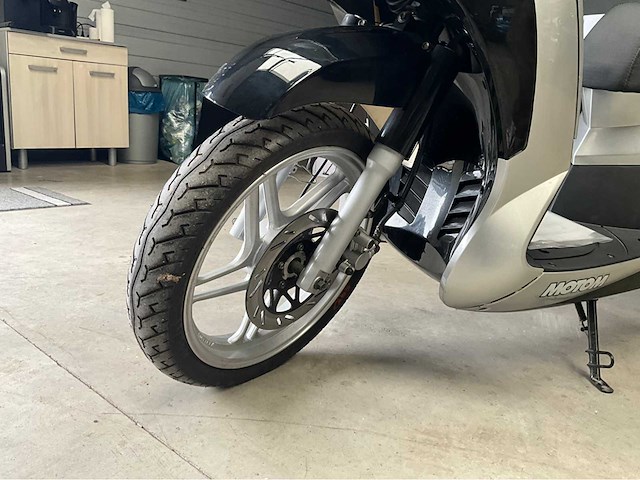 Motom dolce vita ft125tf-10 scooter 2008/2010 - afbeelding 15 van  17