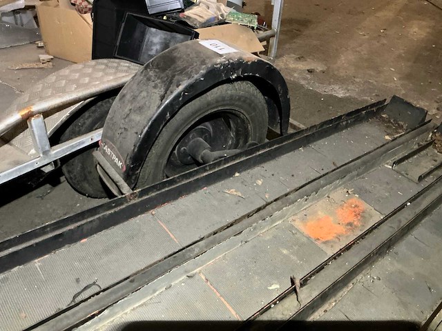 Motor aanhangwagen - afbeelding 4 van  6