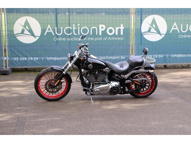 Motor harley-davidson breakout softail benzine 2015 - afbeelding 1 van  1