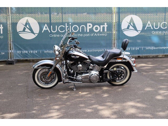 Motor harley-davidson deluxe softail benzine 2016 - afbeelding 1 van  1