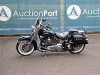 Motor harley-davidson deluxe softail benzine 2016