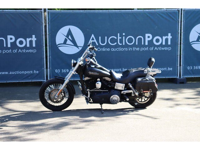 Motor harley-davidson dyna street bob benzine 2011 - afbeelding 1 van  1