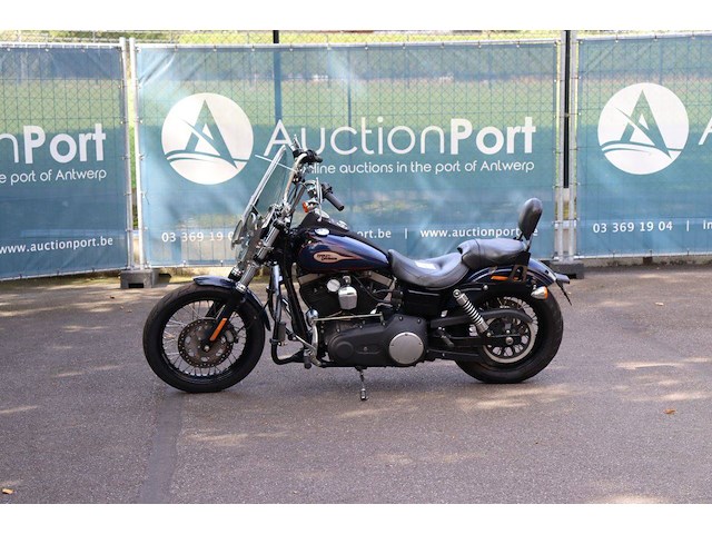 Motor harley-davidson dyna street bob benzine 2012 - afbeelding 1 van  1