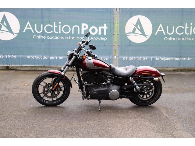 Motor harley-davidson dyna street bob benzine 2015 - afbeelding 1 van  1
