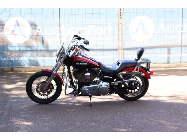 Motor harley-davidson super glide custom benzine 2013 - afbeelding 1 van  1