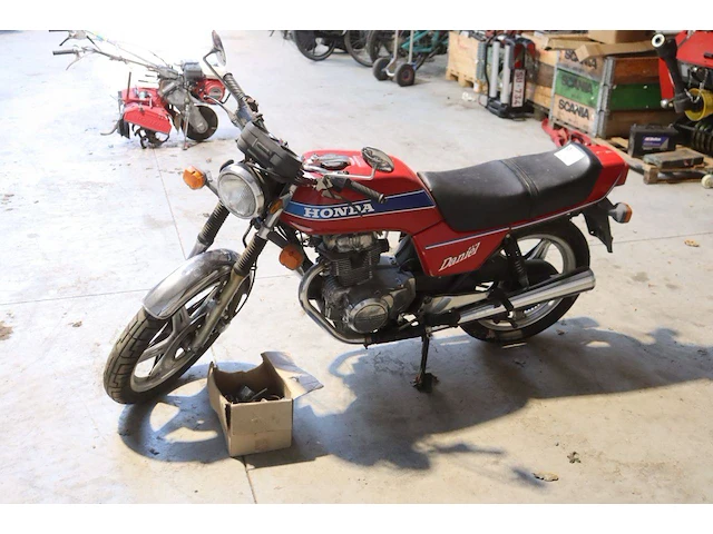 Motor honda cb250n benzine - afbeelding 1 van  1