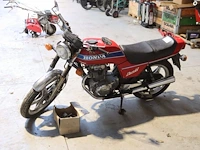 Motor honda cb250n benzine