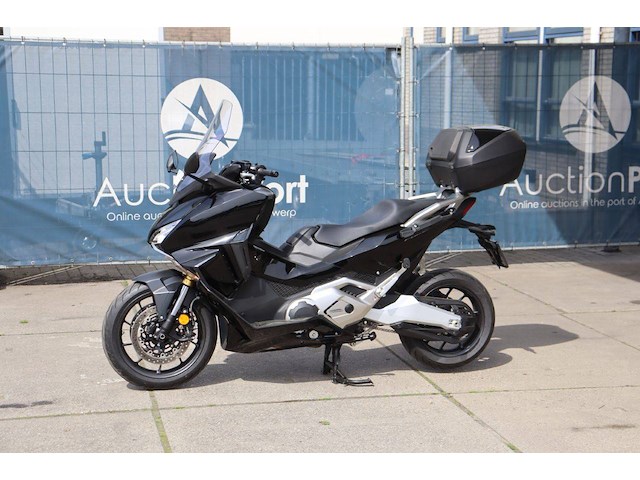 Motor honda nss750 benzine 2022 (marge) - afbeelding 1 van  1