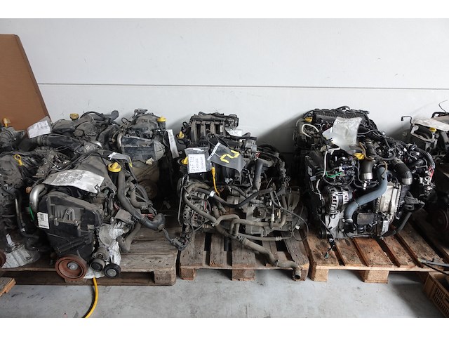 Motor k9k808 - afbeelding 1 van  3