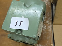 Motor nieuw - afbeelding 2 van  2