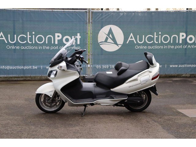 Motor suzuki burgman 650 executive benzine 2010 (marge) - afbeelding 1 van  1