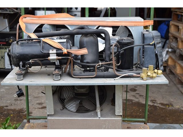 Motor voor koelcel 220v boyard compressor - afbeelding 1 van  6