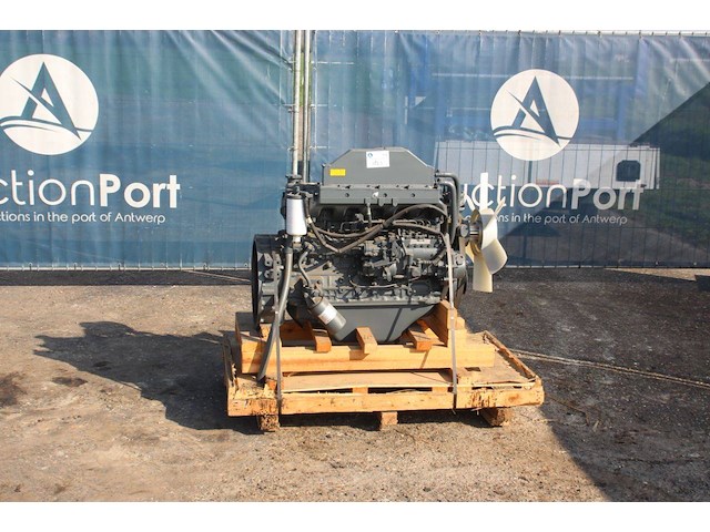 Motor voor machine doosan db58tis diesel 91kw 2011 nieuw - afbeelding 1 van  1